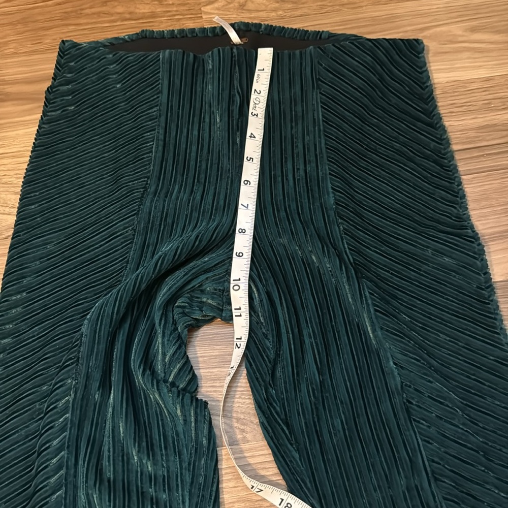 Free People Velvet Dark Green Ribbed Slim Flare Pull On Bell Bottom Pants M - Picture 11 of 11